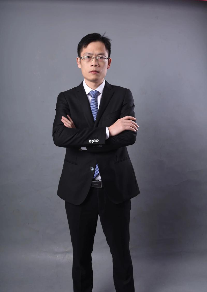 谢红琼 品牌视觉系统总监